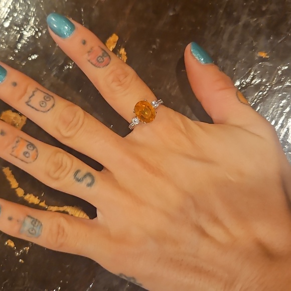 Citrine ring - Picture 1 of 2